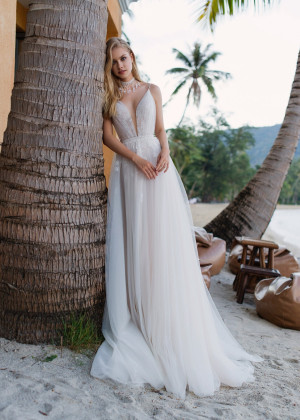 Spaghetti Straps Ivory Lace Tulle Sexy Wedding Dress Spaghetti Straps Ivory Lace Tulle Sexy Wedding Dress